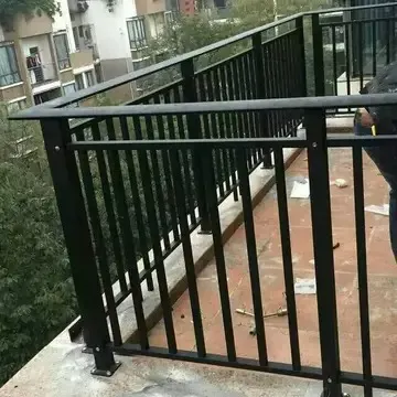 高速3波护栏板一套价格是多少钱