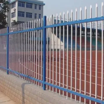 集装箱高速冲出护栏