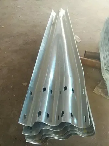 s4高速道路护栏养护电话