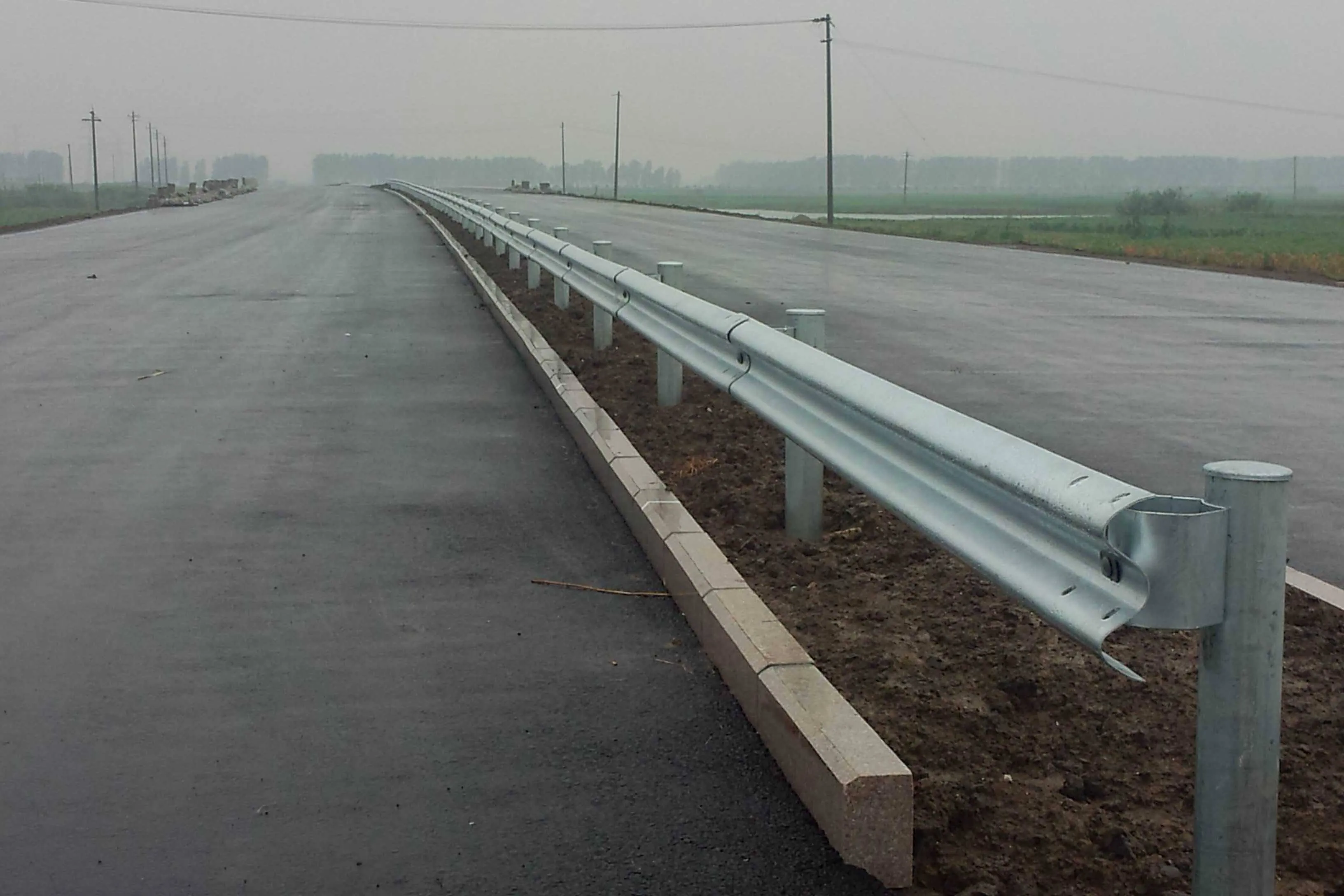 吉安高速护栏板厂家直销