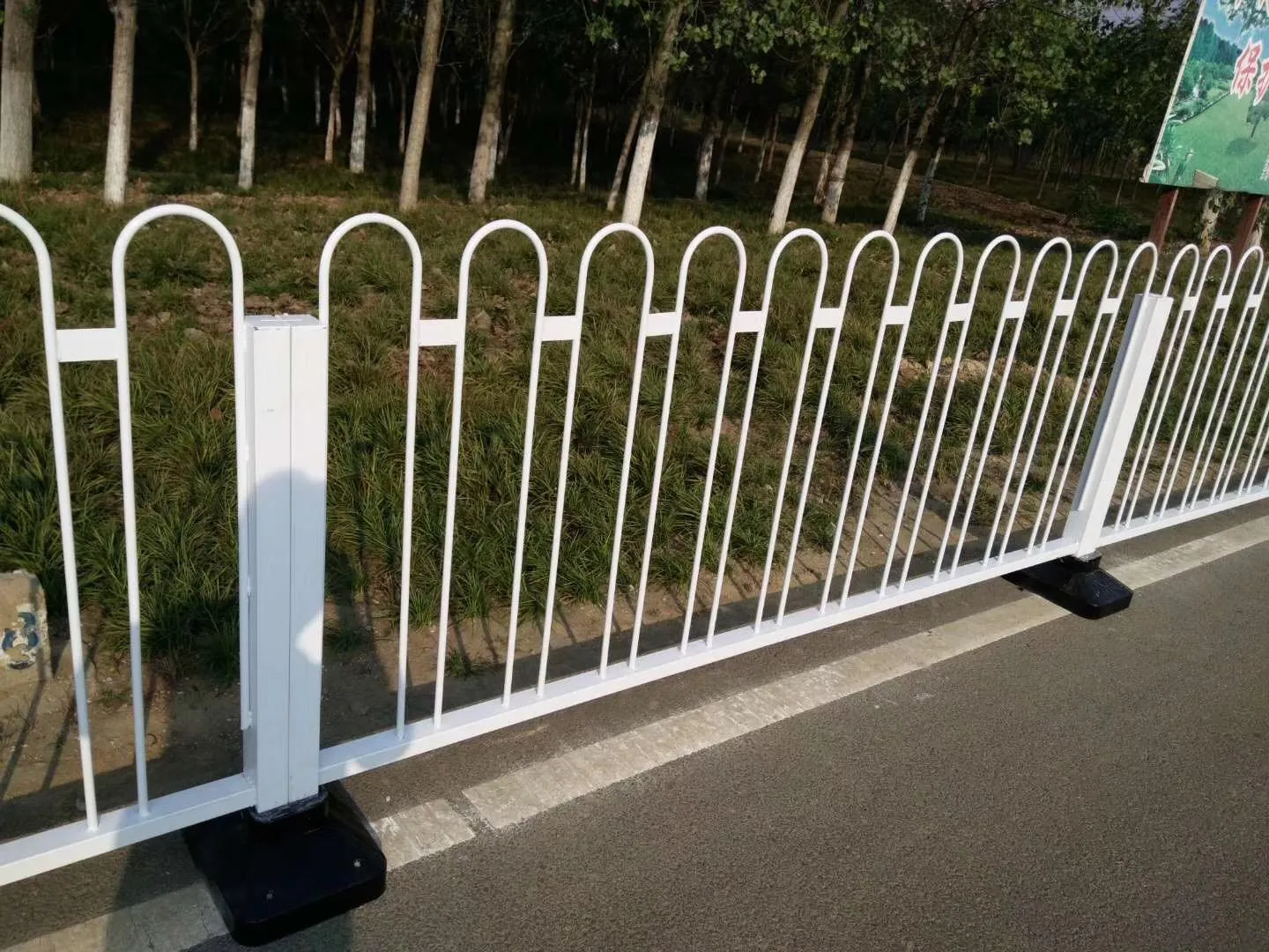 吉林高速公路护栏厂家