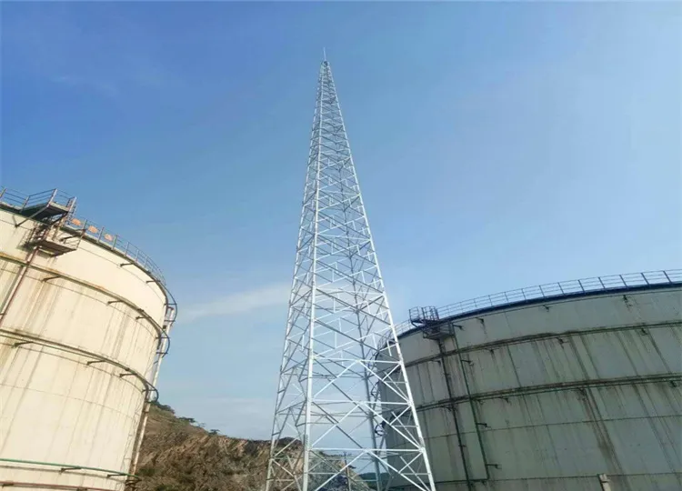 钢塔全部要避雷器吗