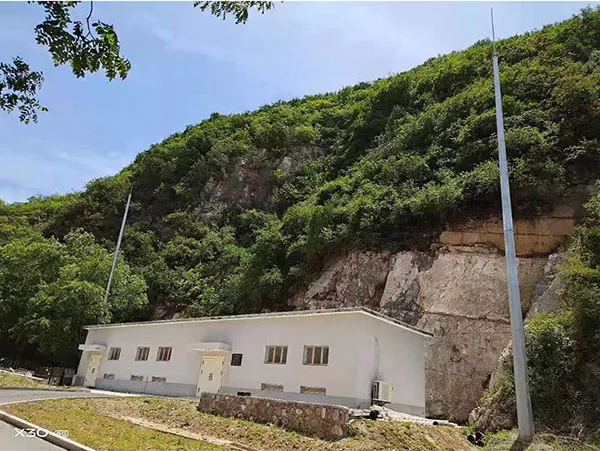 高压电塔有避雷装置吗