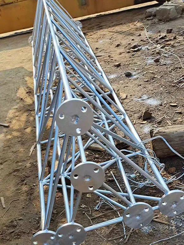 高压电塔怎样避雷