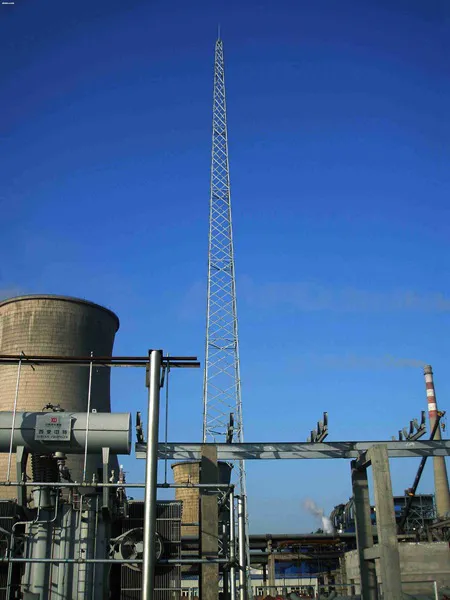 高压输电塔避雷针位置