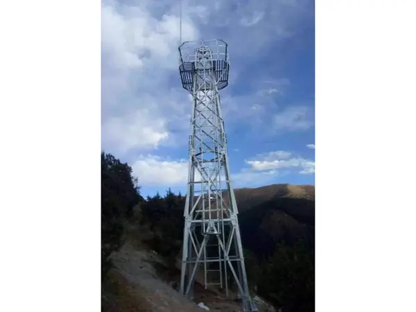 20米监控塔源头厂家