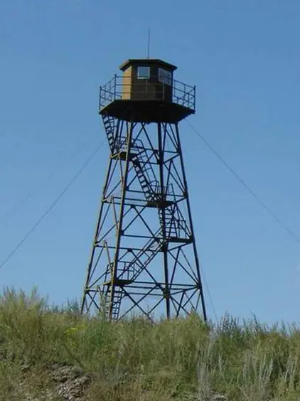 监控塔定制_专业定制监控塔解决方案，满足需求