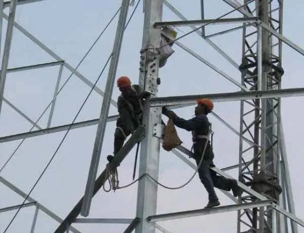 天津和平区河沿路装信号发射塔