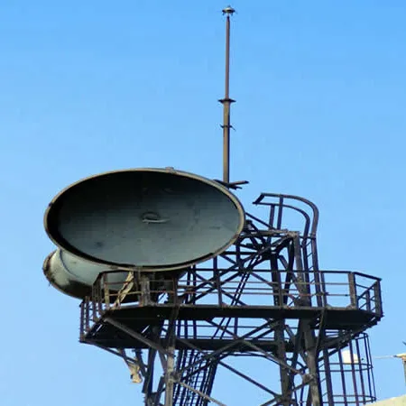 高压塔熔接两个通信光