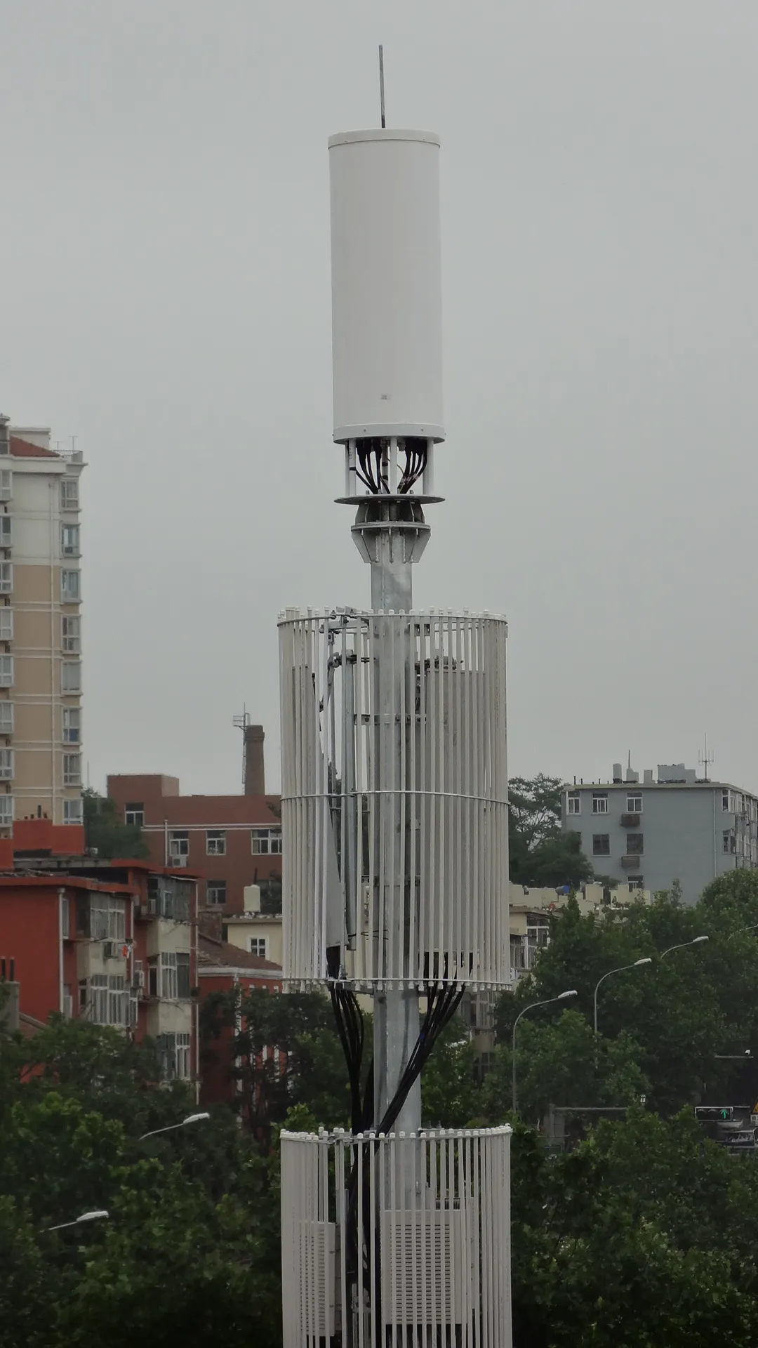 紧邻无线信号发射塔屏蔽效果